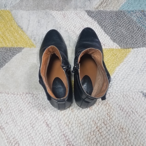 Earthies Treano Studded Moto Ankle Bootie - Picture 12 of 15